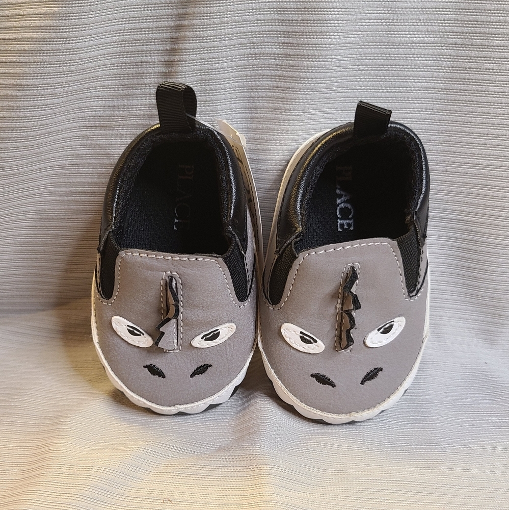 Children's Place Dinosaur Crib Shoes - Picture 5 of 8